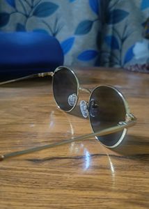 Vincent Chase Grey Round Stylish Sunglass