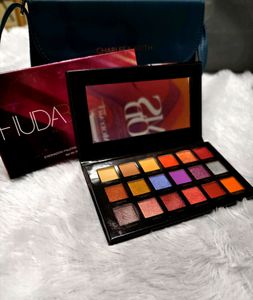 Hudabeauty Desert Dusk Eyeshadow Palette