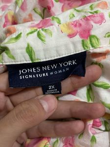 Jones New York Pintresty 🌸Floral Print Top
