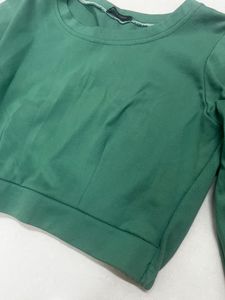 Green full sleeved crop top, comfy and stylish