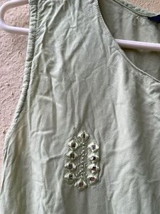 Beautiful Mirror work olive kurta😍