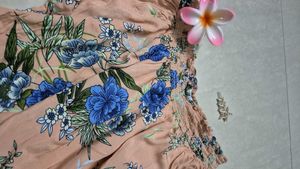 Floral Offshoulder Top