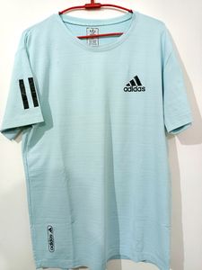 Adidas Sports Tshirt 👕