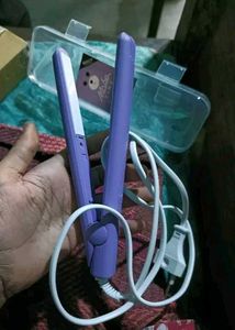 Mini Portable Hair Straightener - Travel-Friendly