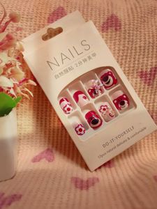 Cute Bear Press-On Nail Set
