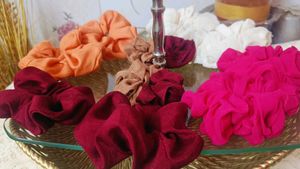 Homemade Scrunchies 10pcs+2free