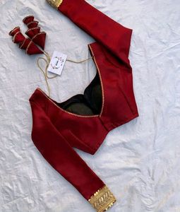 Full Sleeve Padded Silk Blouse With Lace Work