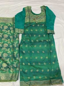 Emerald Green Floral Kameez Dupatta BanarsiSet