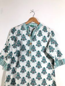 White Printed Kurta Set(Women’s)