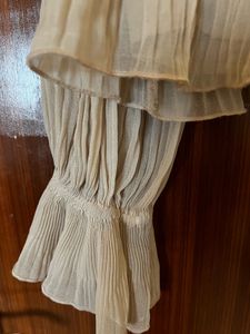 Pleated Sleeve Short Top