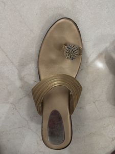 Gold Embellished Toe-Ring Sandal