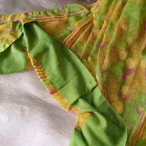 🛍️ Green Synthetic Saree ⭐⭐⭐