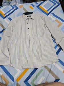 Men's Checked Button-Down Shirt
