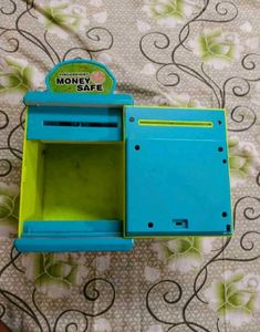 Fingerprint Money Safe Toy