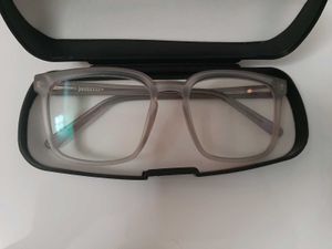 Spec&#39;s Frame