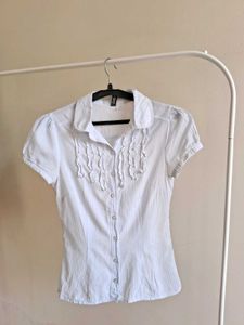 H&amp;M Striped Fitted Collar Shirt