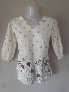 Floral Print 3/4 Sleeve Top