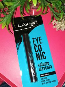 Lakme Eyeconic Volume Mascara