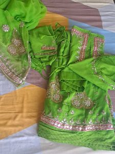 Gotapatti Rajputi poshak with Jardoshi work