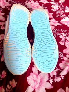 Fila White &amp; Blue Sneakers