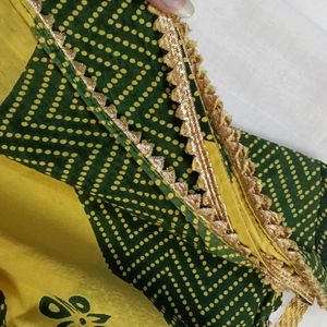 💚 Beautiful Green Yellow Dupatta💛