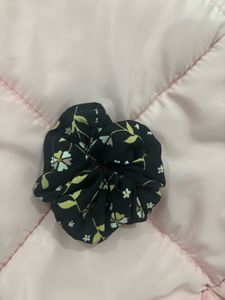 6 Colorful Scrunchie Set