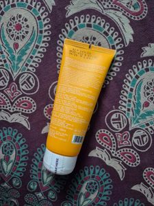 Dot and Key Vitamin C E Gel Face Wash for Glowing