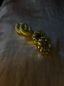 combo of two earrings
