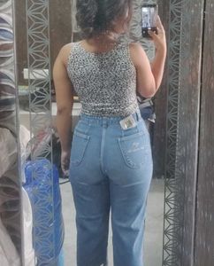 Vintage High-Waisted Jeans