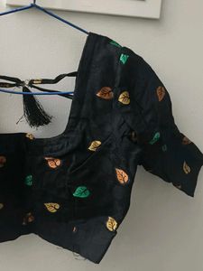Elegant Black Leaf Print Blouse