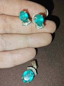 Turquoise Stone Mini Pendant Set