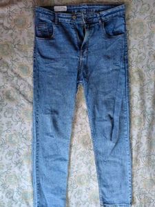 I m Selling a Blue Straight Jeans.