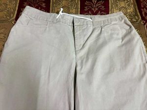 Effortless Casual Chinos — Light Beige