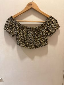 FOREVER 21 Leopard Print Beautiful Top