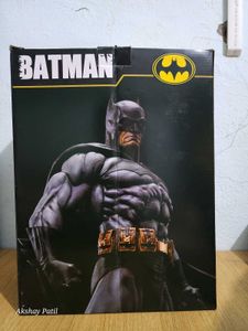 Batman BIG Statue/ Figurine !