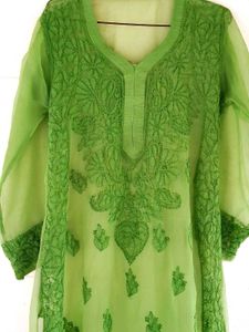 Trendy Chickenkari Kurthi 💚💚