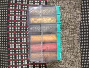 12 Spicies Container Box .