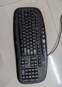 Logitech Keyboard With Detachable Armrest
