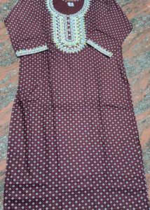 Maroon Embroidered Kurti Size Xl