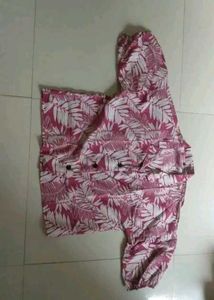 Women Printed Crop Shirt