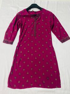Ladies Avaasa Kurta