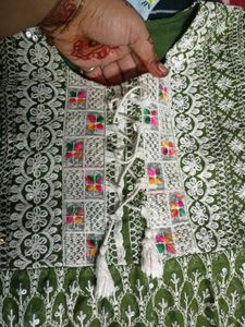 Chikenkari Kurti