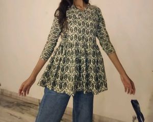 Women Short Kurta