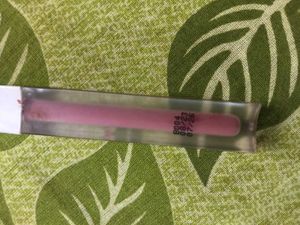 Mamaearth Feather Light Liquid Lipstick