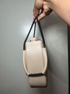 Elegant Beige Shoulder Bag