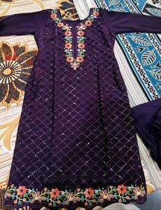 Elegant Embroidered Kurta Set