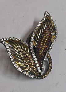 Saree pin