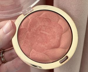 FLOWER BEAUTY POT BLUSH- SWEAT PEA