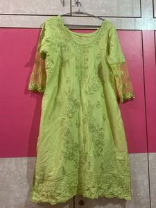 Elegant Green Embroidered Kurta
