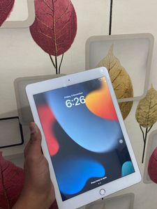 iPad 5th Generation Wi-Fi Only 32 Gb
